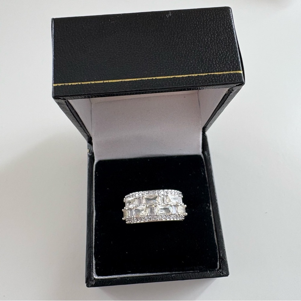 Bomb Party Wrapped in Love Ring RG54578 Lemon CZ Rhodium Plating - Picture 2 of 6